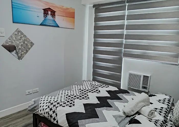 Staycation At The Residences At Commonwealth Aparthotel