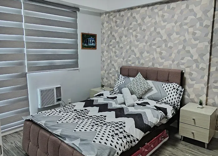 Staycation At The Residences At Commonwealth Aparthotel