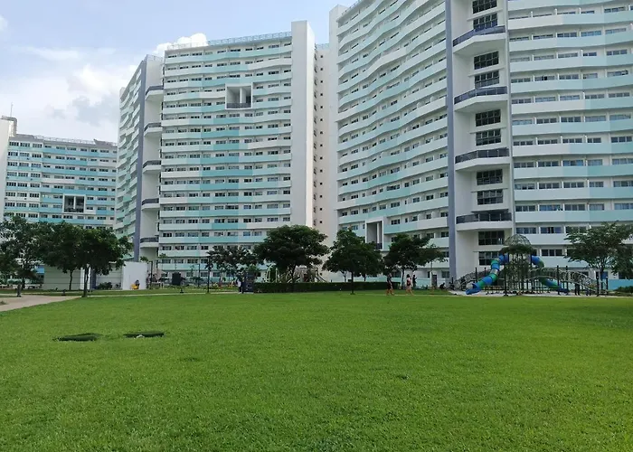 Staycation At The Residences At Commonwealth